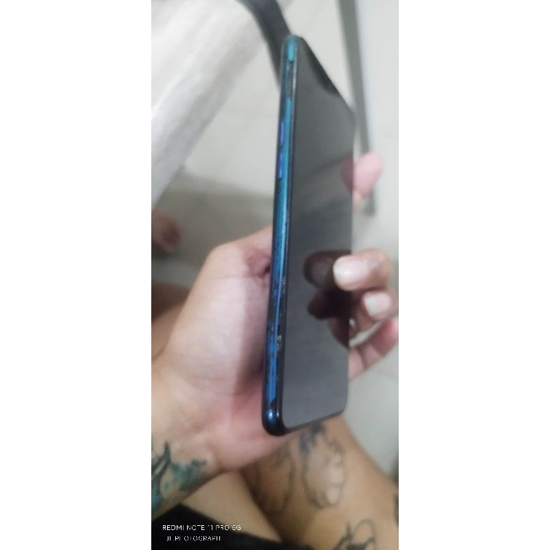 realme 5 pro 4/128 lengkap dus ada minus rangka