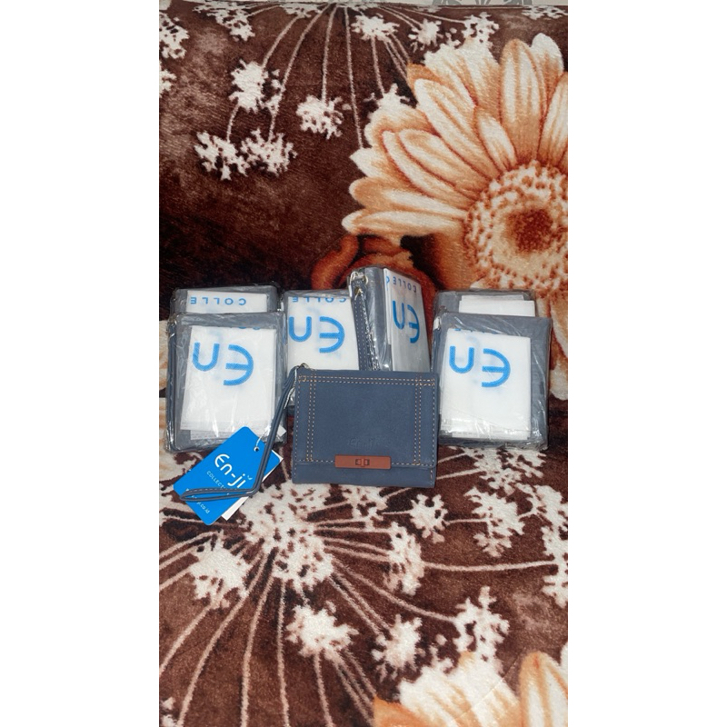 dompet enji biru