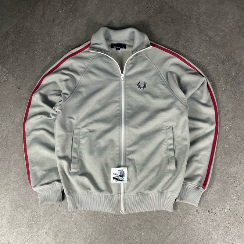 tracktop fred perry stripe bekas