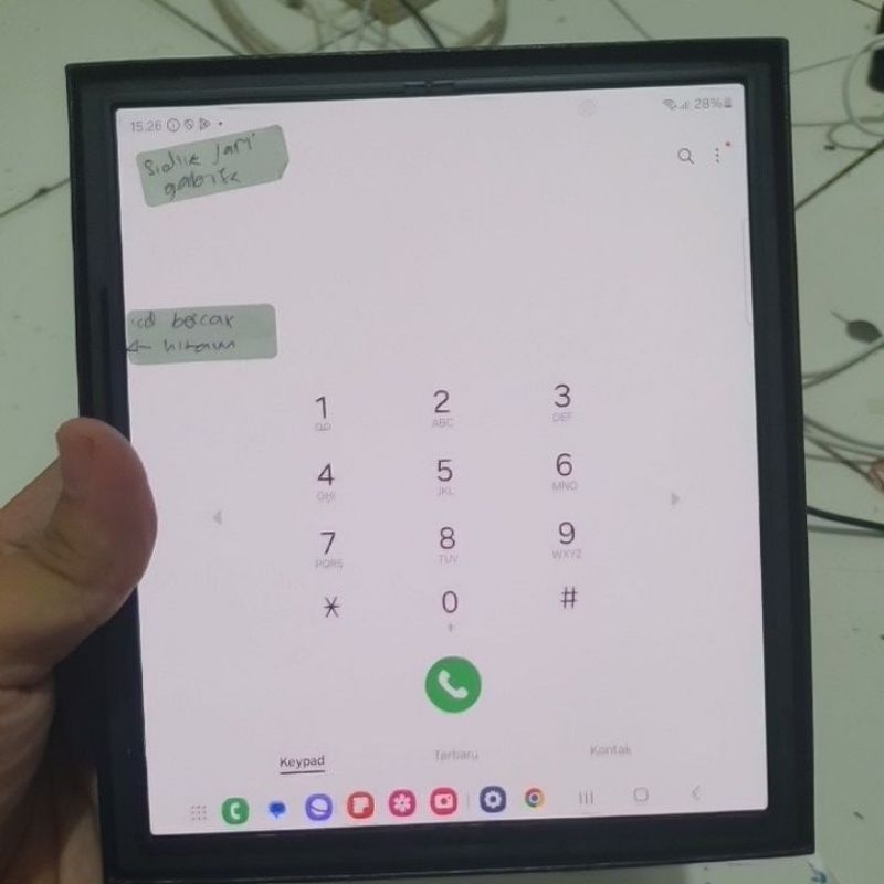 Samsung Galaxy Z fold 6 Minus dikit