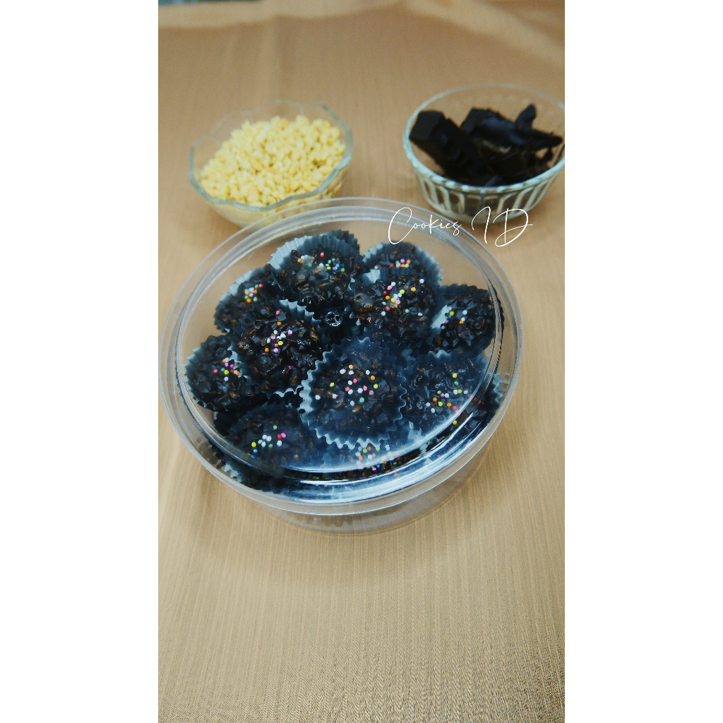 

Kue Coklat Kacang Premium 340gr (23-25 Cup) - Coklat Kacang Lebaran Lumer