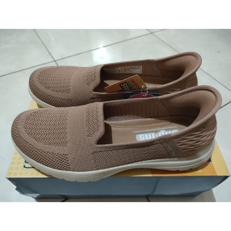 Preloved Skechers On The Go Flex