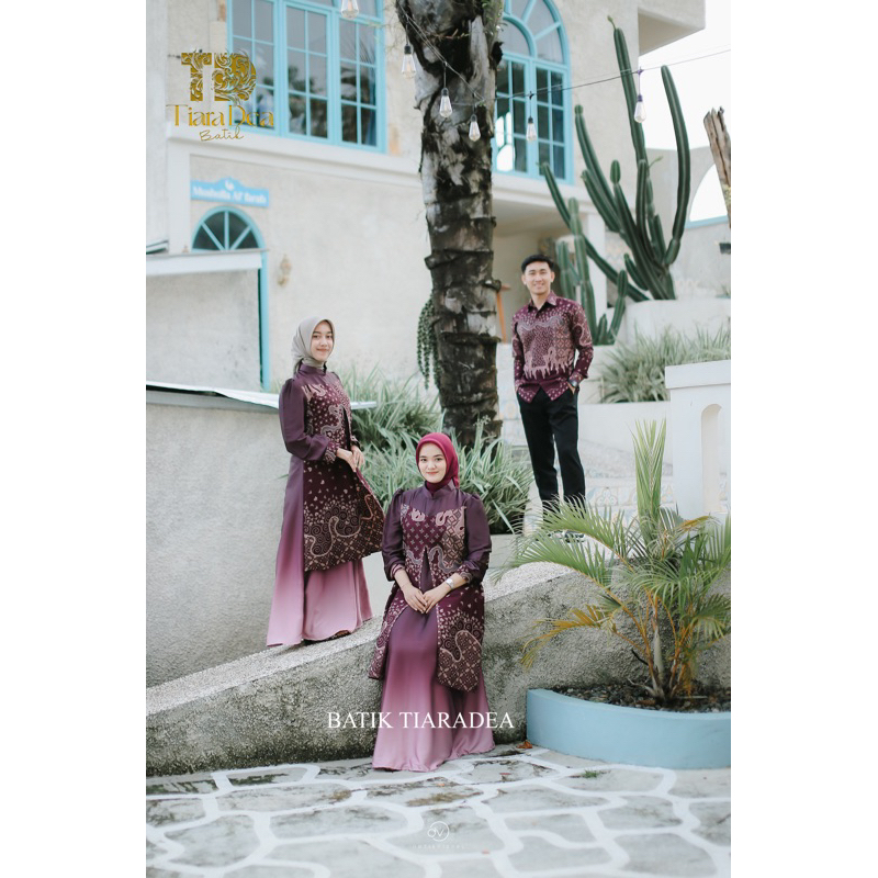 COD COUPLE “HANRA SERIES” KEMEJA BATIK SLIMFIT DAN GAMIS BATIK KOMBINASI SATIN GRADASI WARNA BURGUND