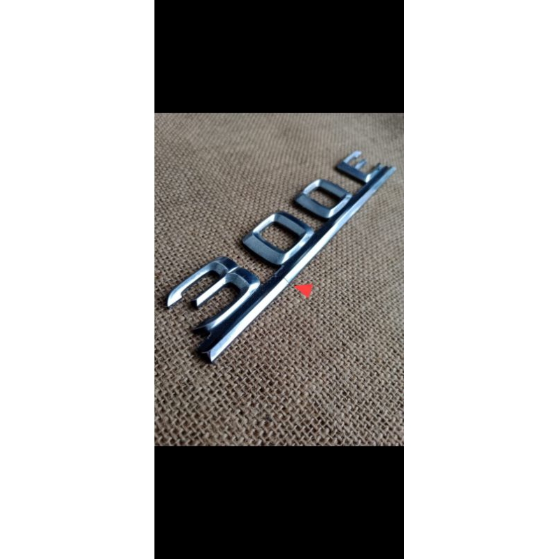 Emblem bagasi mercy w124 300eKondisi 2nd,