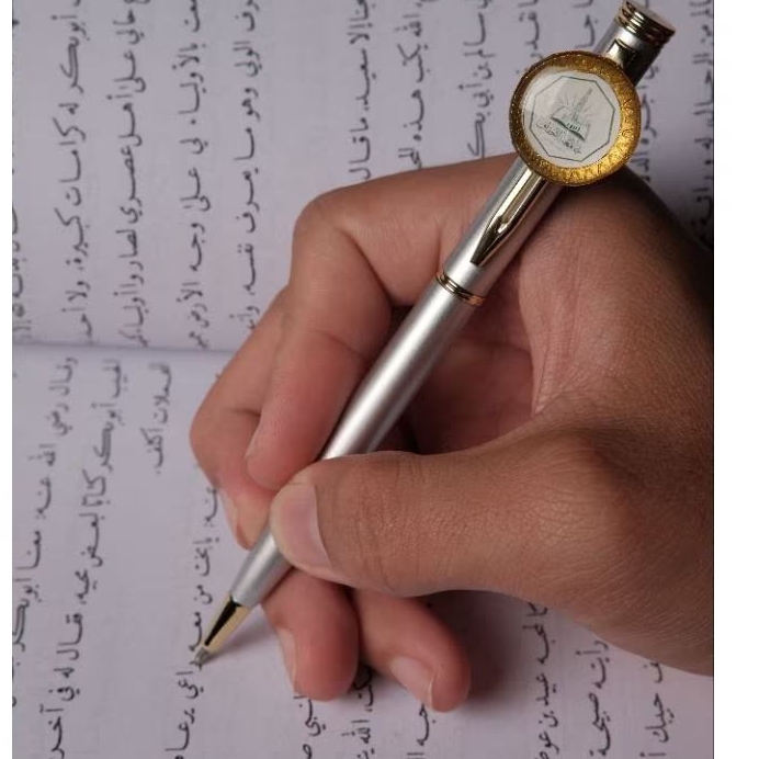 

AFIQU INDONESIA - PENA EXCLUSIVE AL-AHGAFF - BULPOINT LOGO - PULPEN LOGO AL-AHGAFF - PEN USTADZ SANTRI