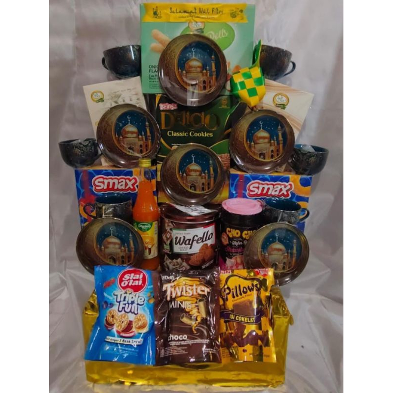 

Amanta Segar Bogor | Hampers Parcel Parsel Camilan Snack Paket Makanan + Keramik 2 Hampers Ramadhan Lebaran Idul Fitri Hadiah Kado Cantik