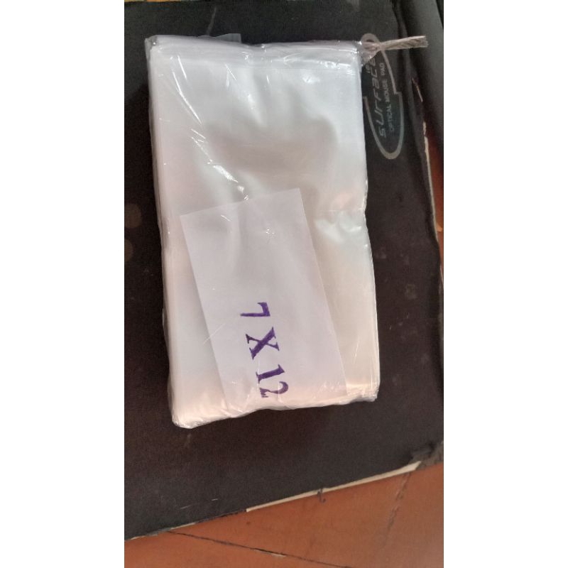 

plastik pp UK 7 x 12 berat 250gram