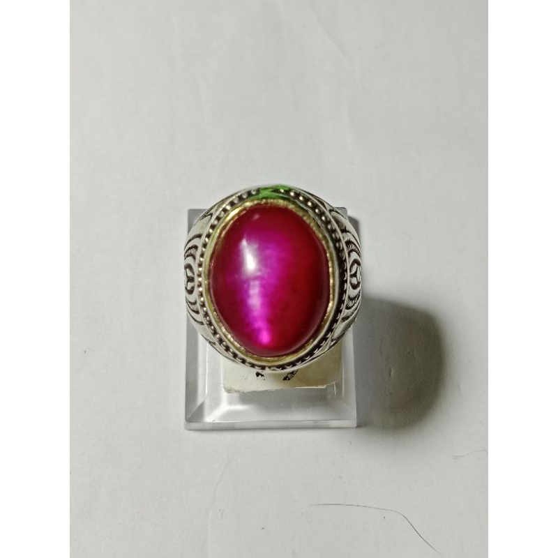 cincin batu merah delima