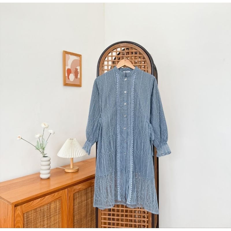 ALUNA BORDIR LACEY TUNIC by Locana