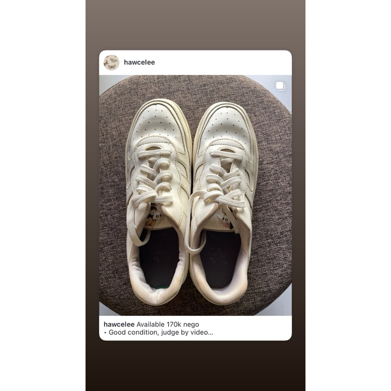 PRELOVED SEPATU KRONIKEL