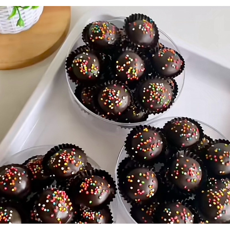 

PROMO KUE LEBARAN ~ BOLA COKLAT