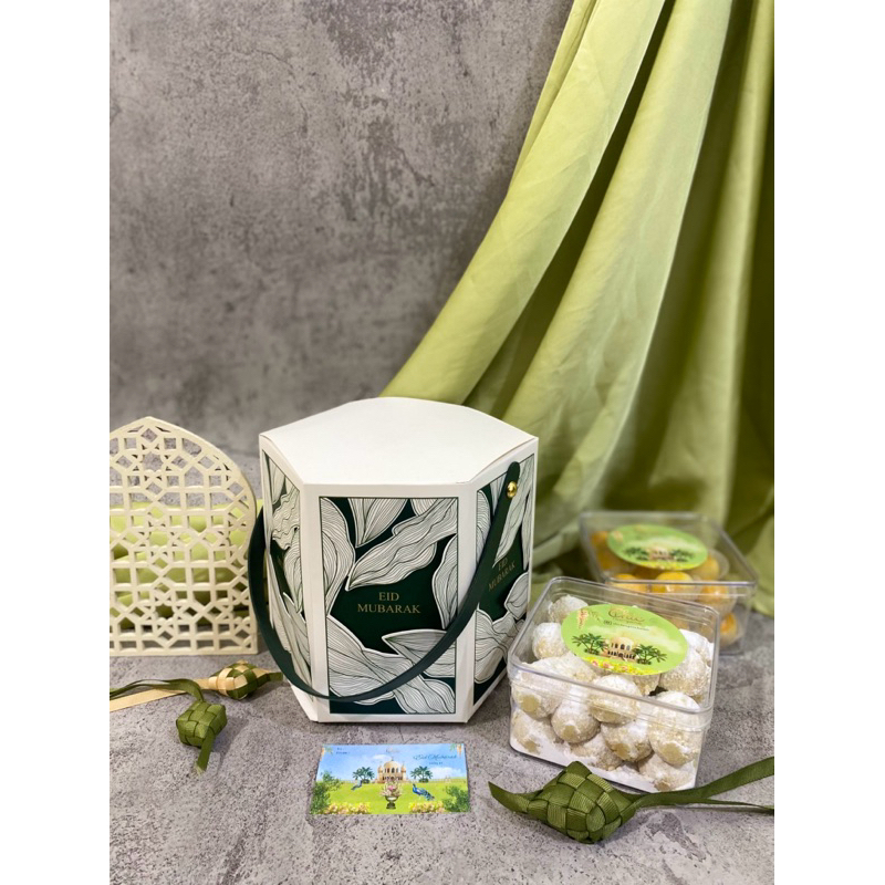 

HAMPERS LEBARAN/ EID MUBARAK - AISYAH SET