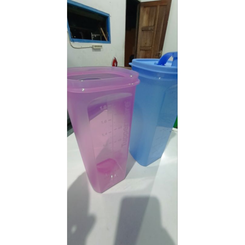 tupperware slim line 2 liter