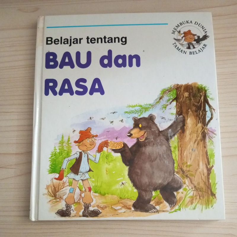 BUKU MEMBUKA DUNIA TAMAN BELAJAR BELAJAR TENTANG BAU DAN RASA