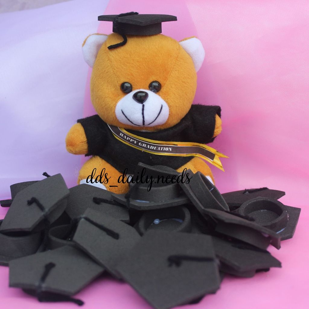 Topi Wisuda Boneka Segi Lima Tali Hitam / Topi Toga Wisuda Boneka Untuk Ukuran 15cm