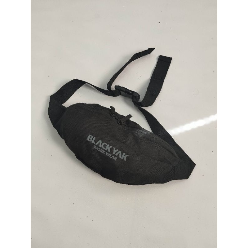 tas pinggang black yak waist bag