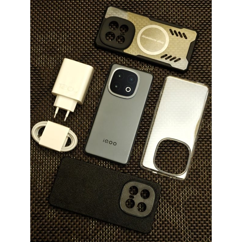IQOO 13 16/512GB Alpha Second Garansi Panjang