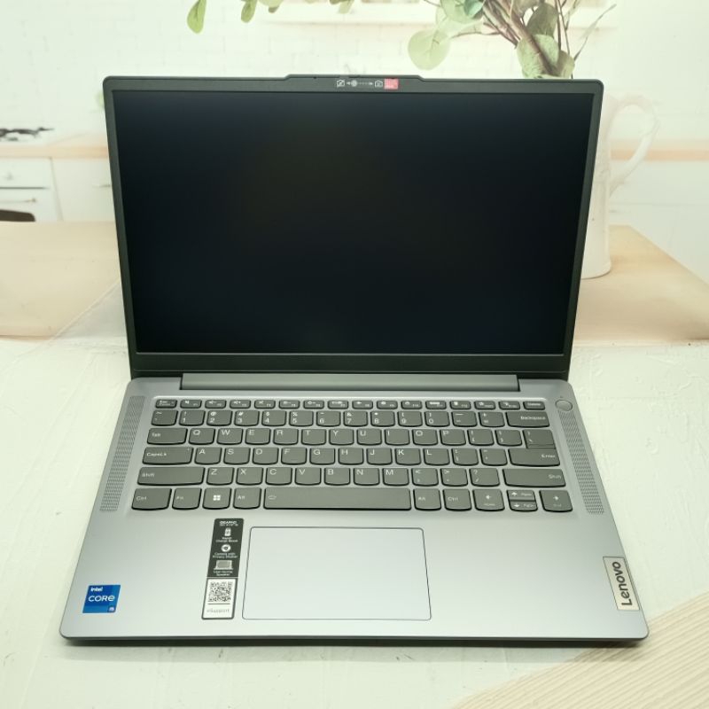 Laptop New Lenovo Slim 3 Core i5-12450H Ram 16gb Nvme 512gb