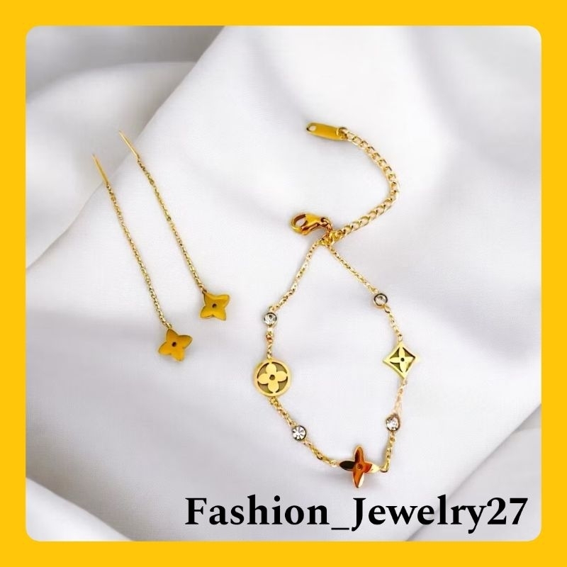 New Set Perhiasan Wanita Titanium Gelang+Anting Lv Anti Luntur