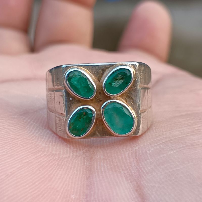 zamrud Colombia ring perak handmade