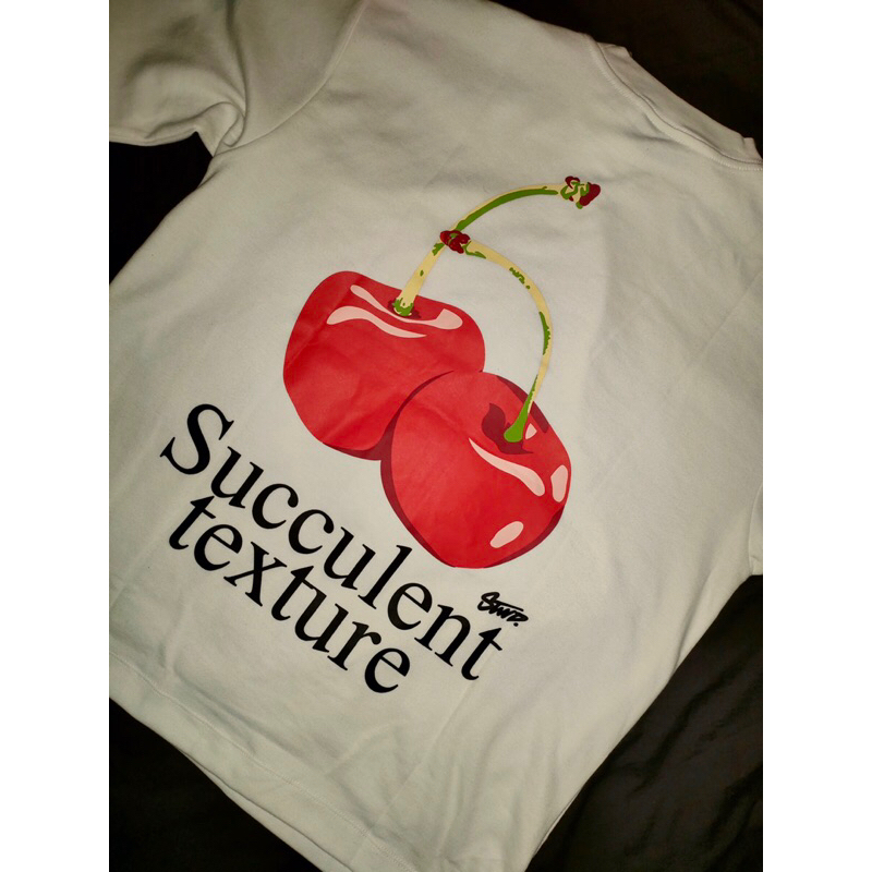 TSHIRT PULL AND BEAR WHITE STWD CHERRY