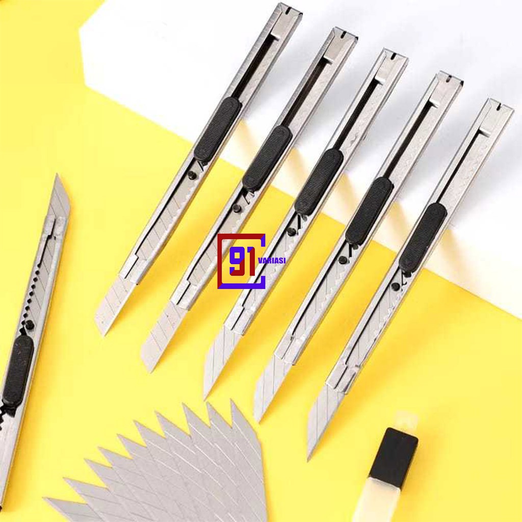 

Pisau Cutter Stainless Kecil Untuk Potong Stiker - Pisau Pemotong Kertas - 91 VARIASI