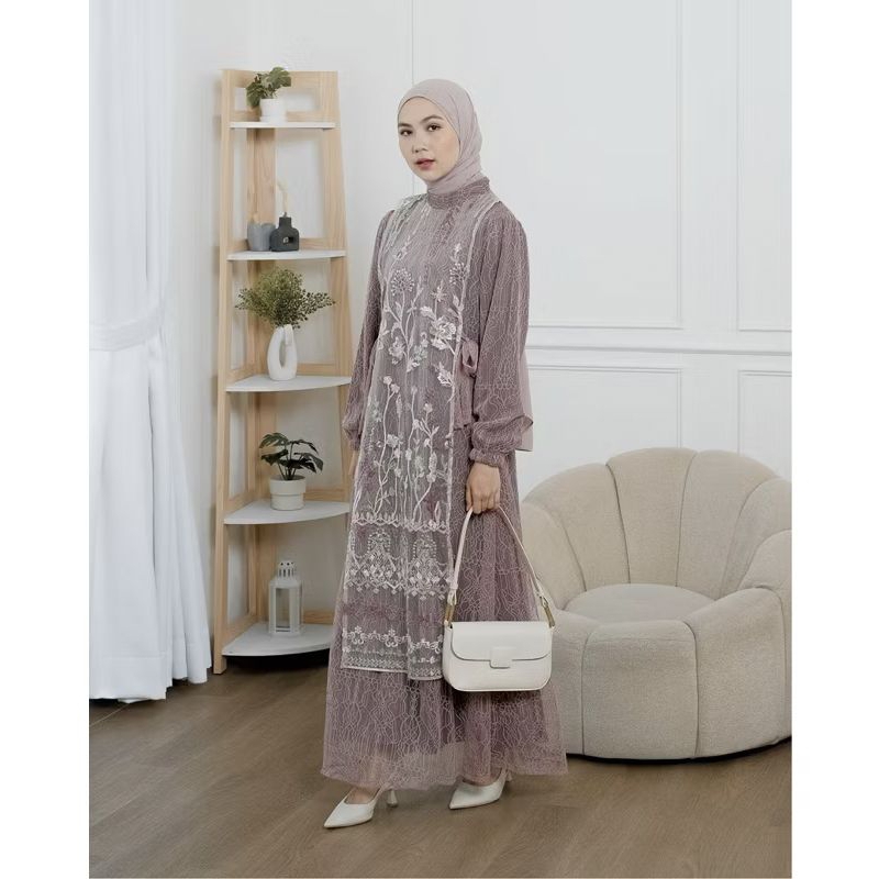 Ainaya Dress by Syiraaswardrobe