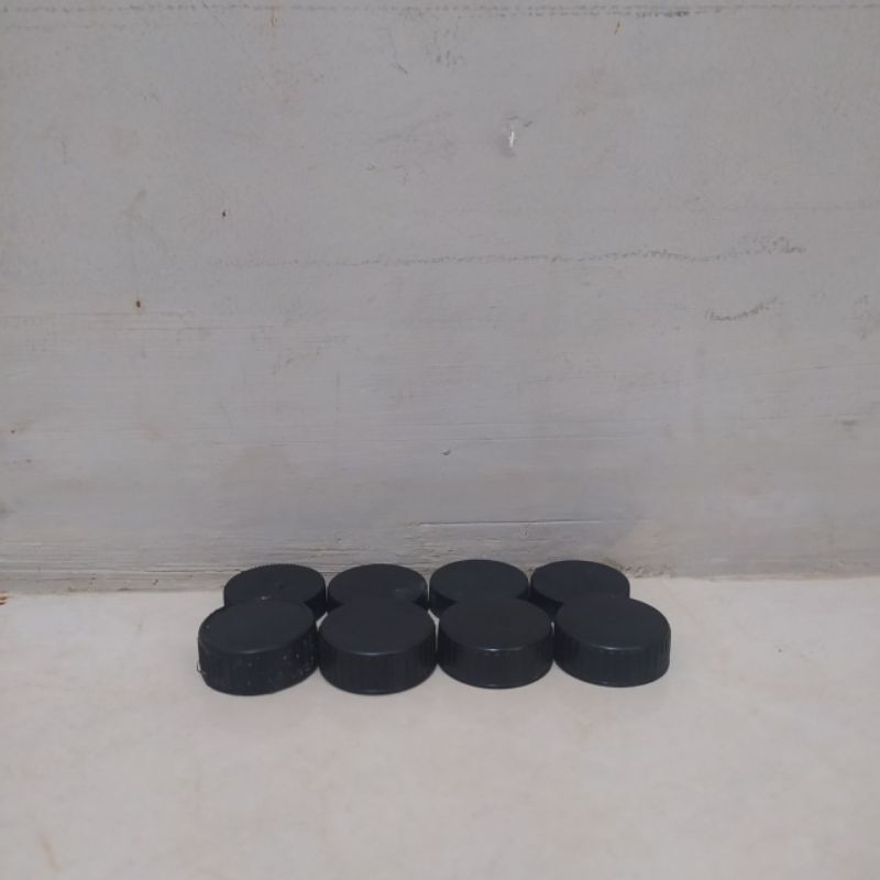 Tutup Botol Plastik Hitam Ukuran Kecil Bekas Bersih