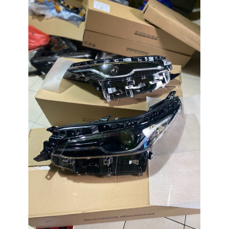 lampu fortuner GR / headlamp fortuner legender original