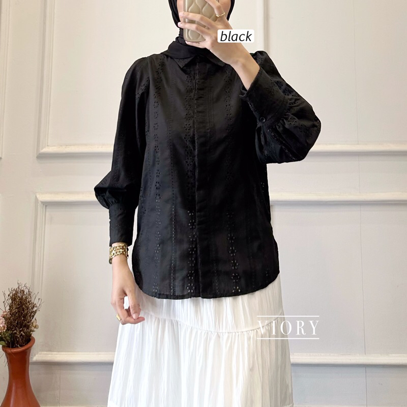NARA BLOUSE / kemeja katun bordir / atasan putih / atasan hitam / outfit bukber / katbol
