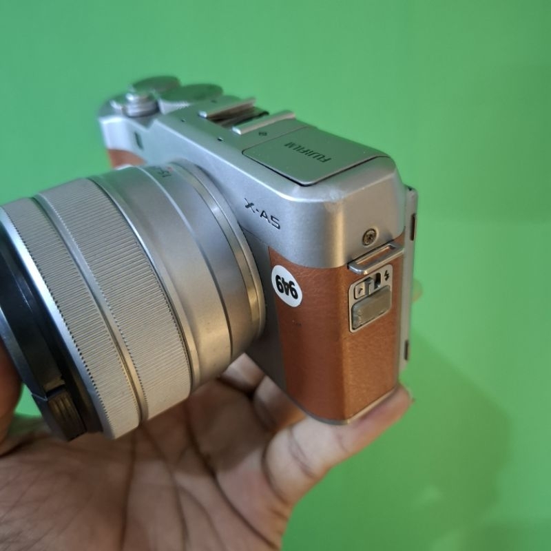 FUJIFILM XA5 / FUJIFILM X-A5 LENSA KIT