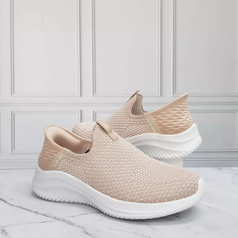 skechers slip ins / sepatu wanita/ shiny women/skechers wanita