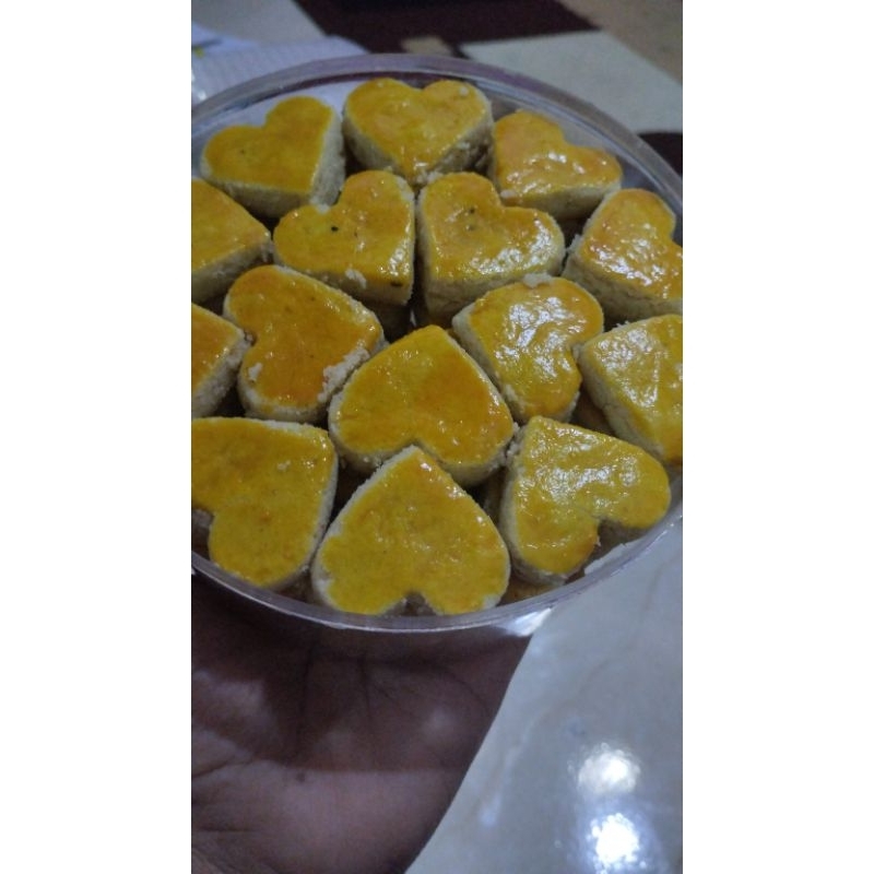 

KUE KACANG