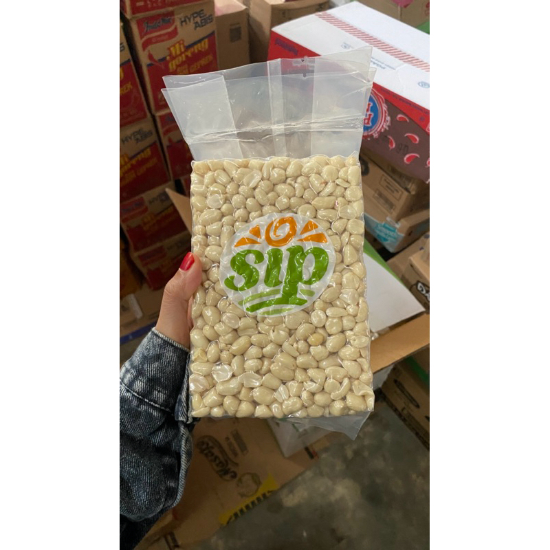

Kacang Kupas 1 KG
