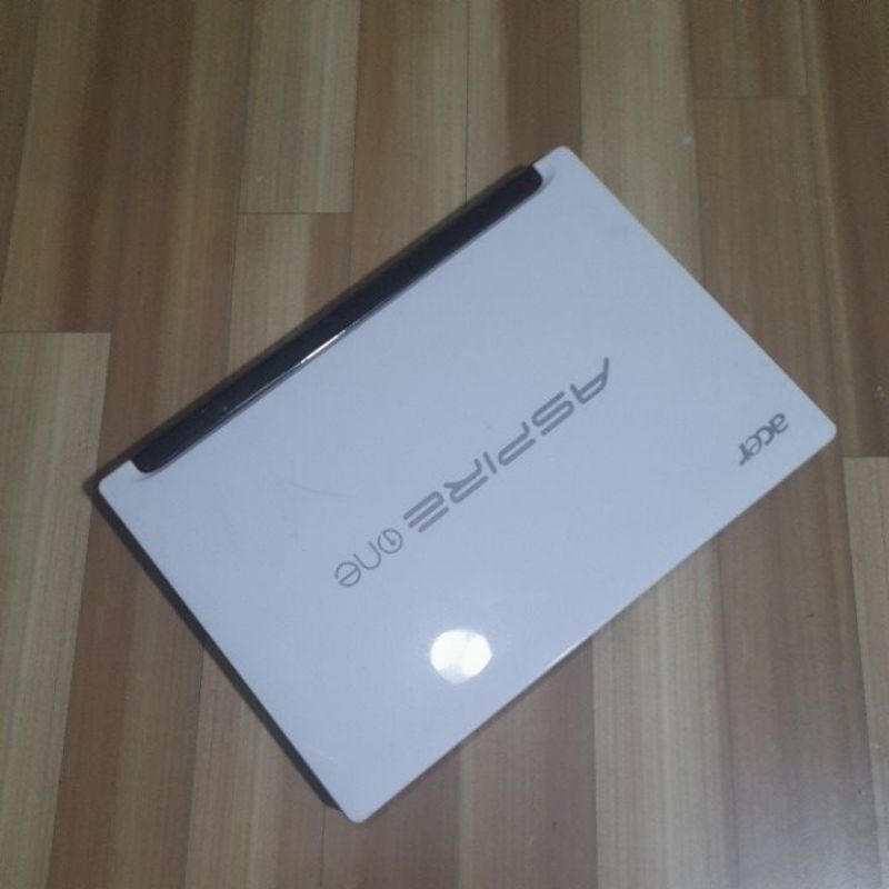 acer aspire one intel atom