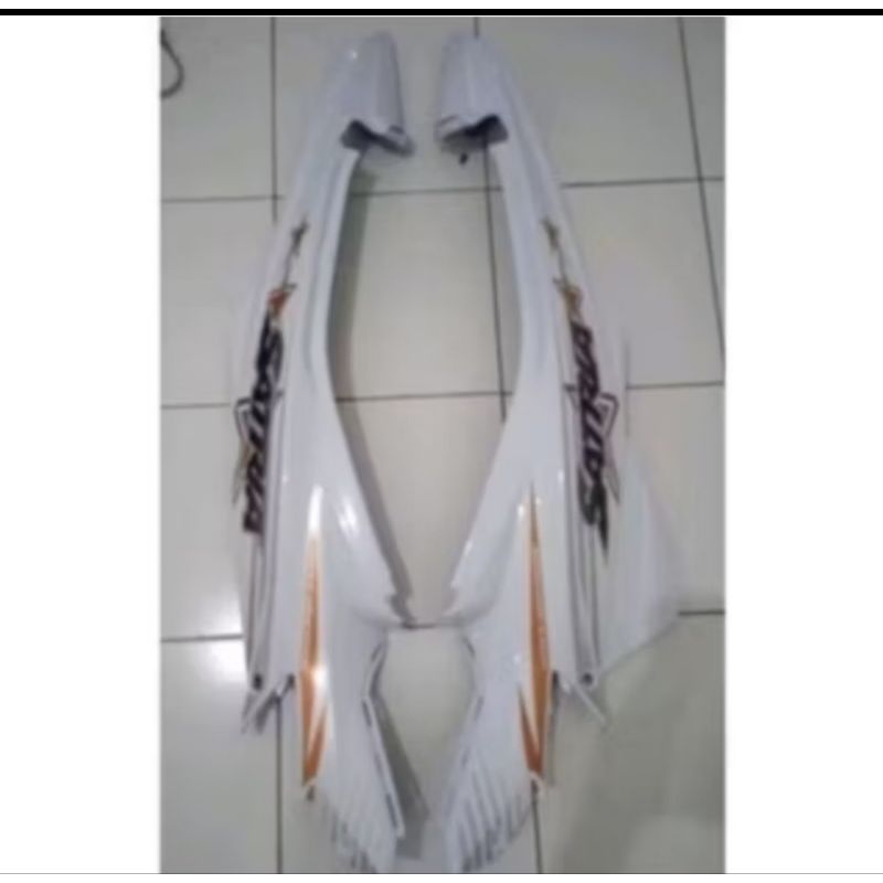 cover body samping Suzuki Satria Fu facelift body Fu facelift warna putih