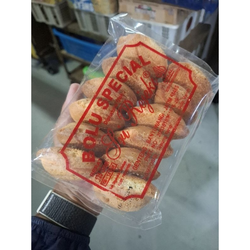 

Kue Bolu Klemben Manis 125 Gram