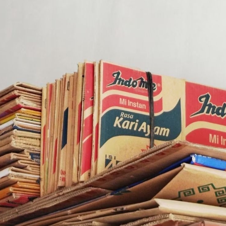 

karton/kotak bekas mie instant