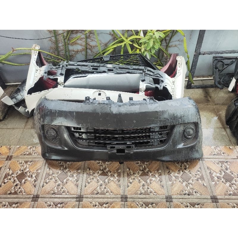 bemper depan Luxio original