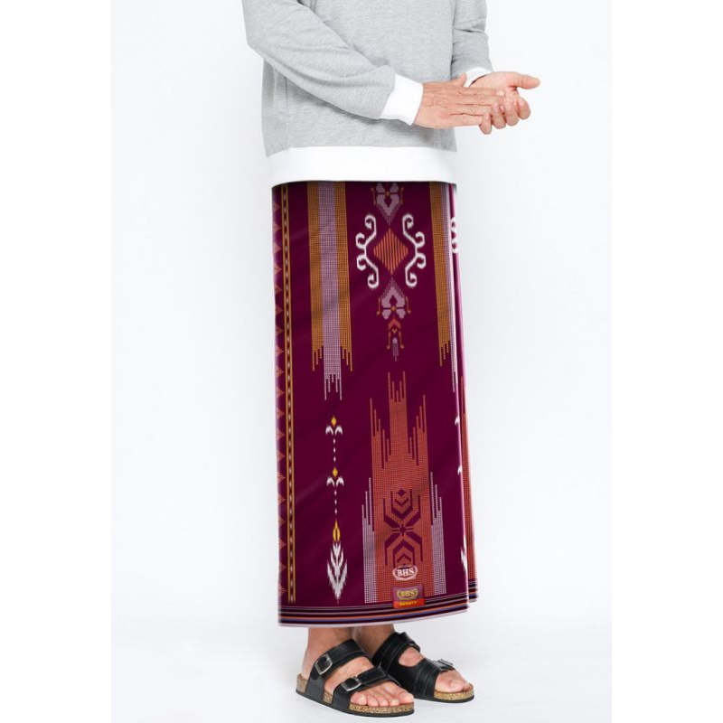 Sarung BHS Infinity motif PKD merah maroon