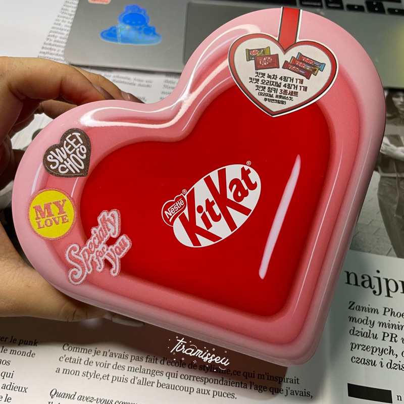 

[READY STOCK] day6 kim wonpil x kitkat korea x bloomingtale special heart tin