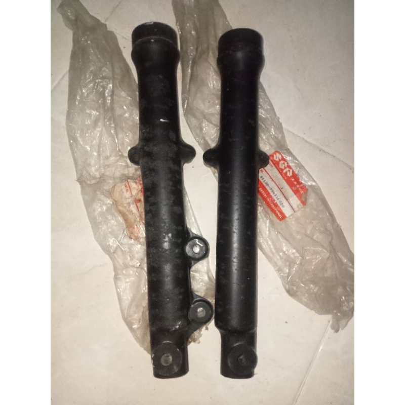 bottom shock shockbreaker depan suzuki trs trz original baru