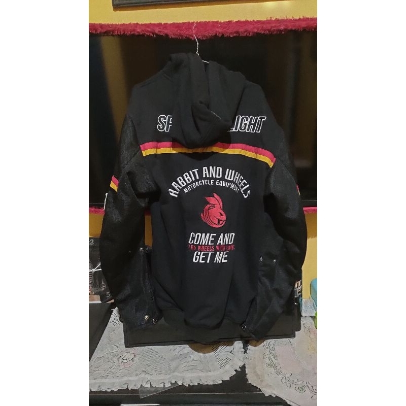 Rabbit and wheels strike original