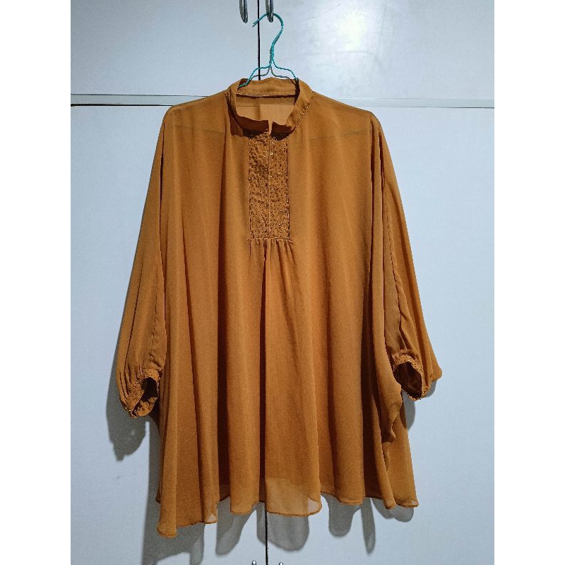Preloved blus sifon kuning kunyit