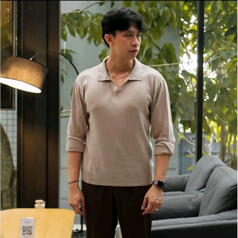 SIGNORE Polo Knit Ribbed Longsleeve V-Neck Warna Oyster Grey - Size L fit S