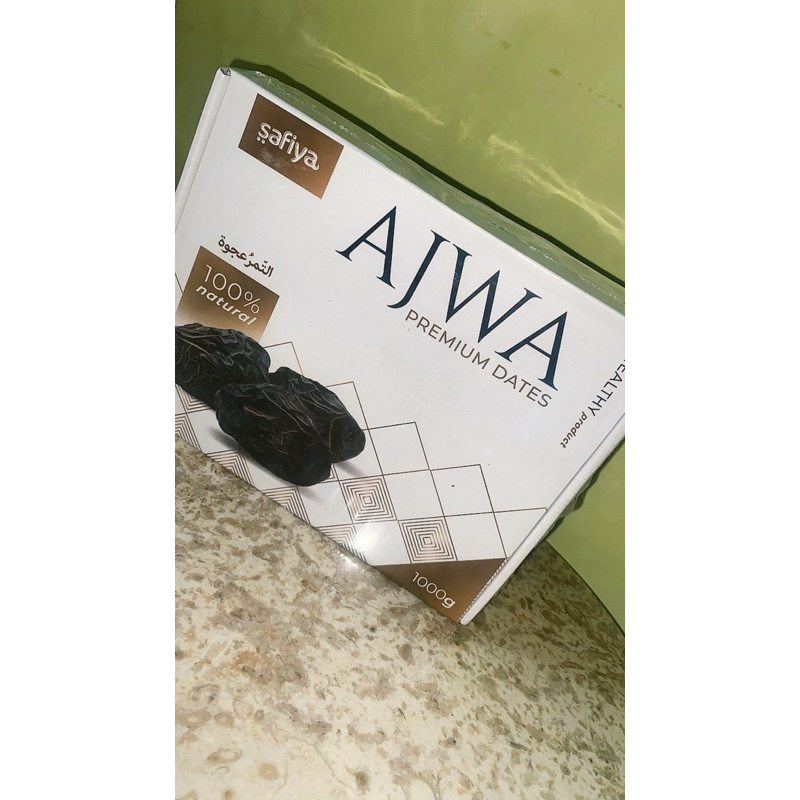 

KURMA AJWA PREMIUM 1kg / KURMA AJWA asli madinah
