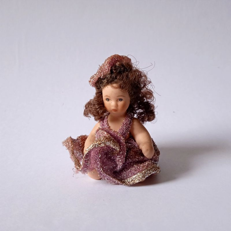 Antik Boneka Porselen Eropa Tua Baby Doll Detail Size Kecil T.6cm Utuh