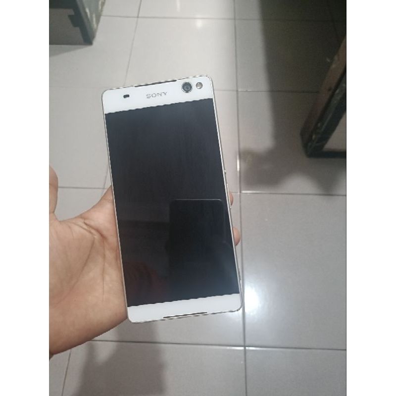 hp Sony c5 ultra minus matot