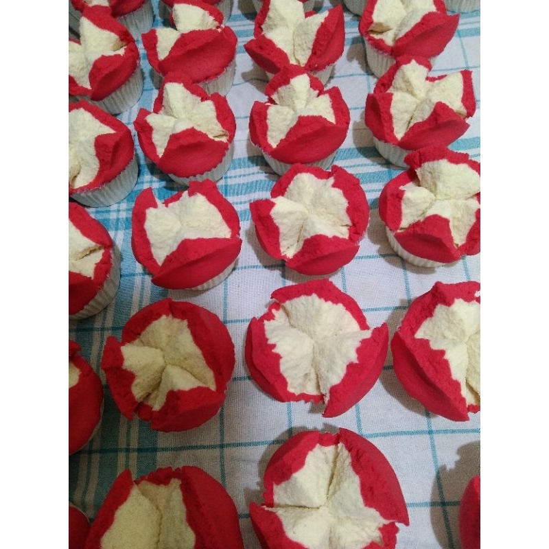 

BOLO KUKUS MEKAR MERAH PUTIH