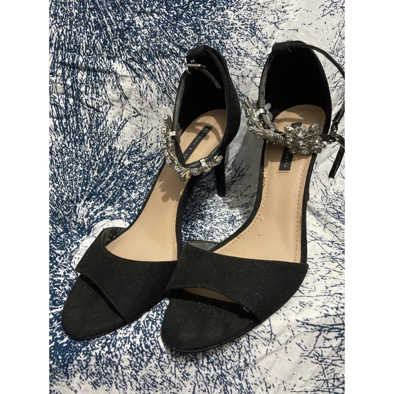 Heels Charles & Keith